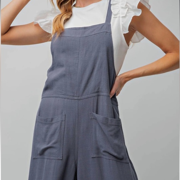 Easel Overalls - Grey - Adjustable Straps! Women’s Medium - Picture 3 of 5